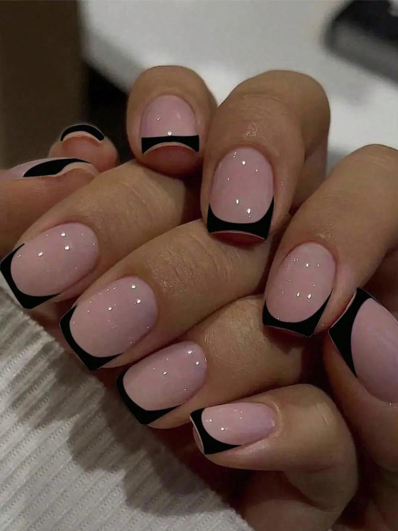 ARTAUG ress On Nails Short Almond Red Wine (24 pcs)