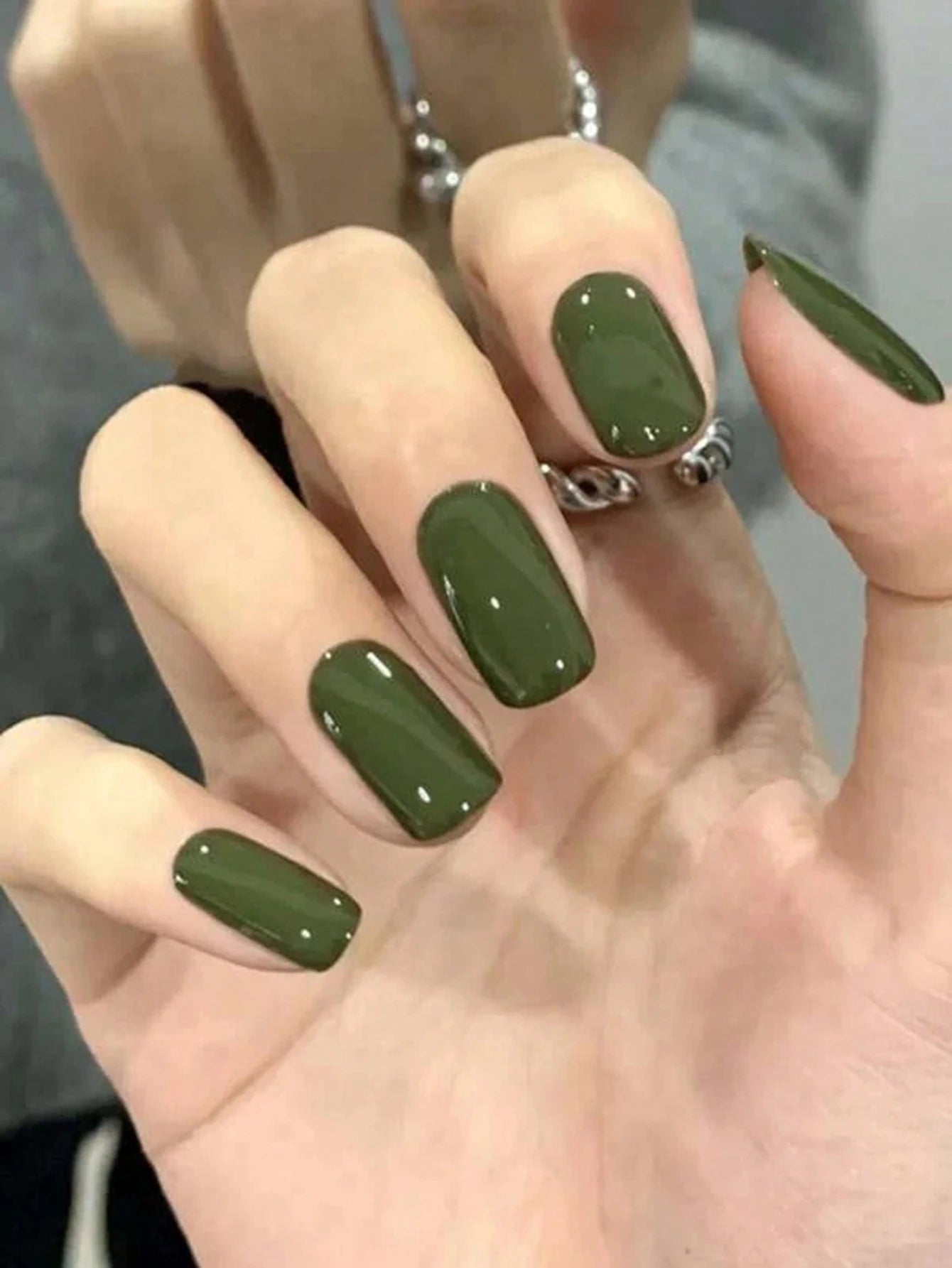 Medium Press On Nails Square Black (24 Pcs)