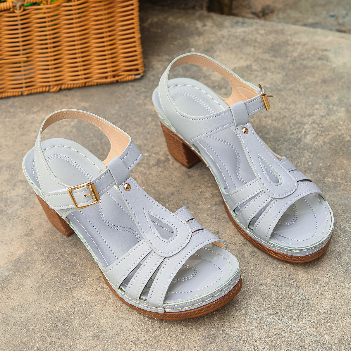 high-heeled sandals